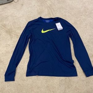 BRAND NEW! Nike Mens long sleeve shirt- Mens size Medium